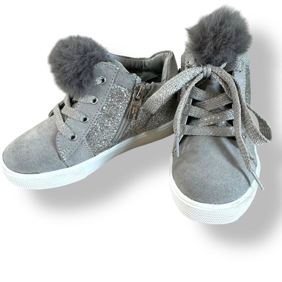 Kids Size 10 Glitter Gray Shoes with Pom-Poms Kenneth Cole New York - Picture 6 of 7
